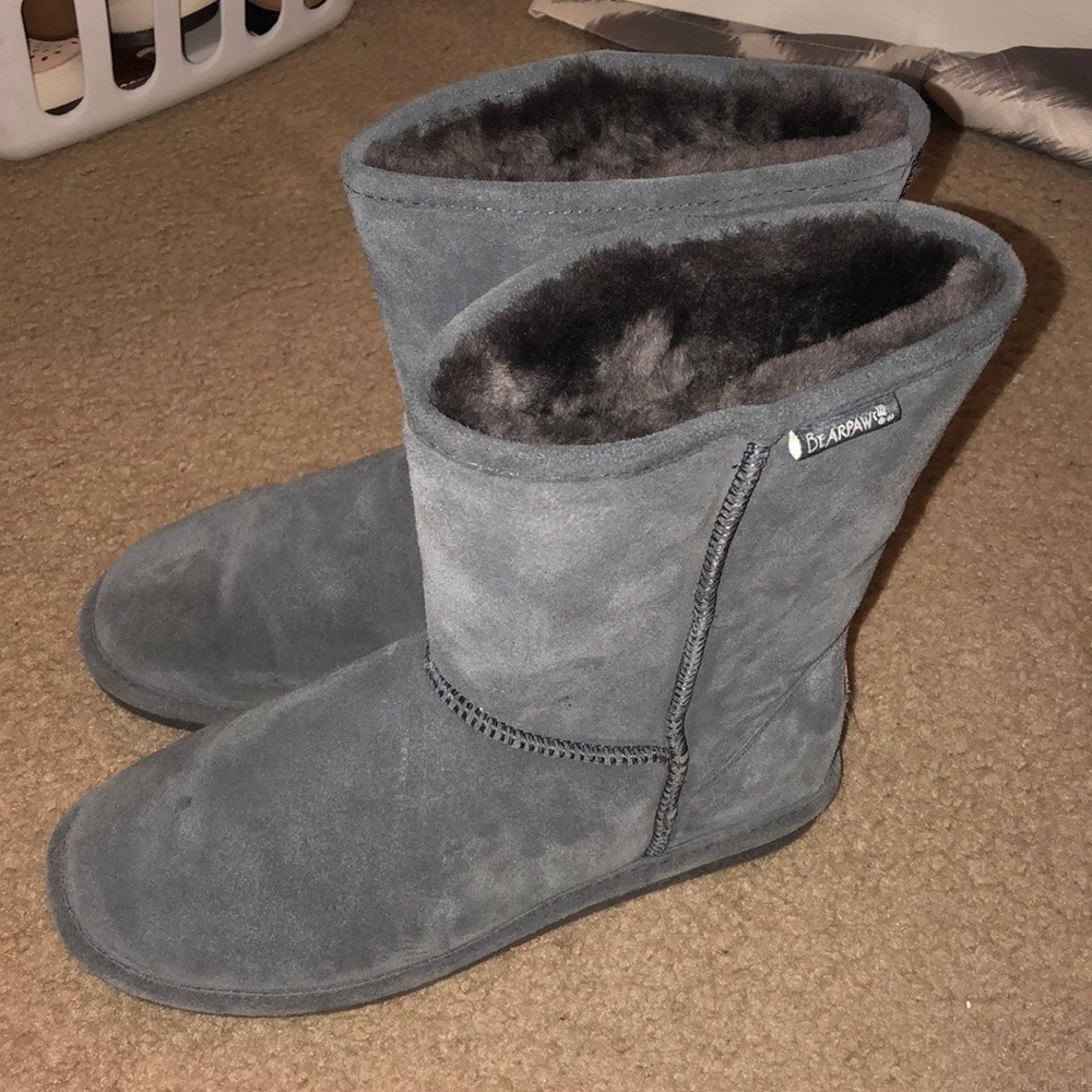 Women’s Gray Bearpaws size 11
